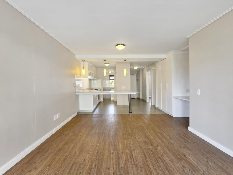 To Let 2 Bedroom Property for Rent in Vredehoek Western Cape